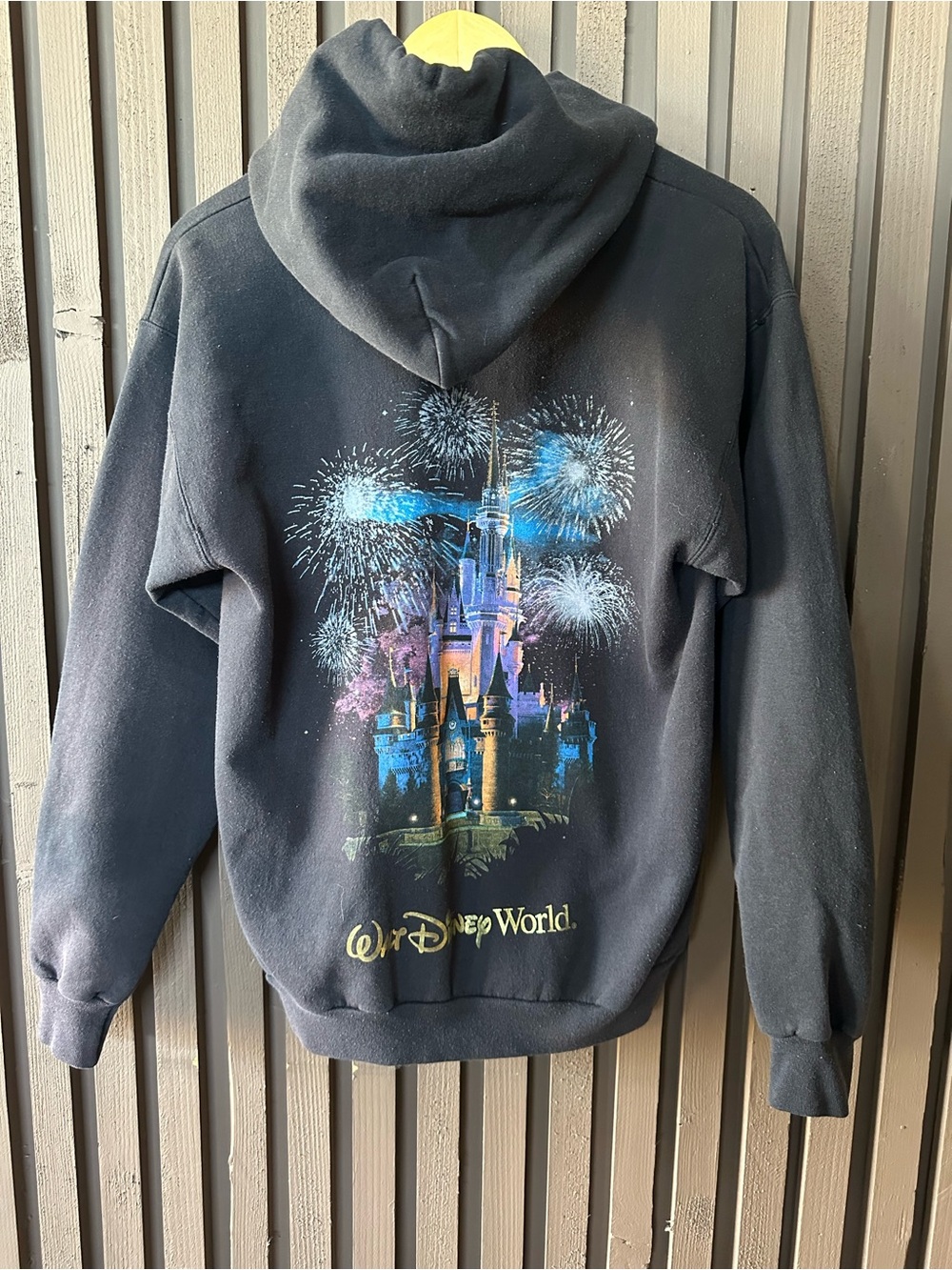 Walt Disney World Women’s Girls Hoodie Fireworks Castle Graphic Size Small S